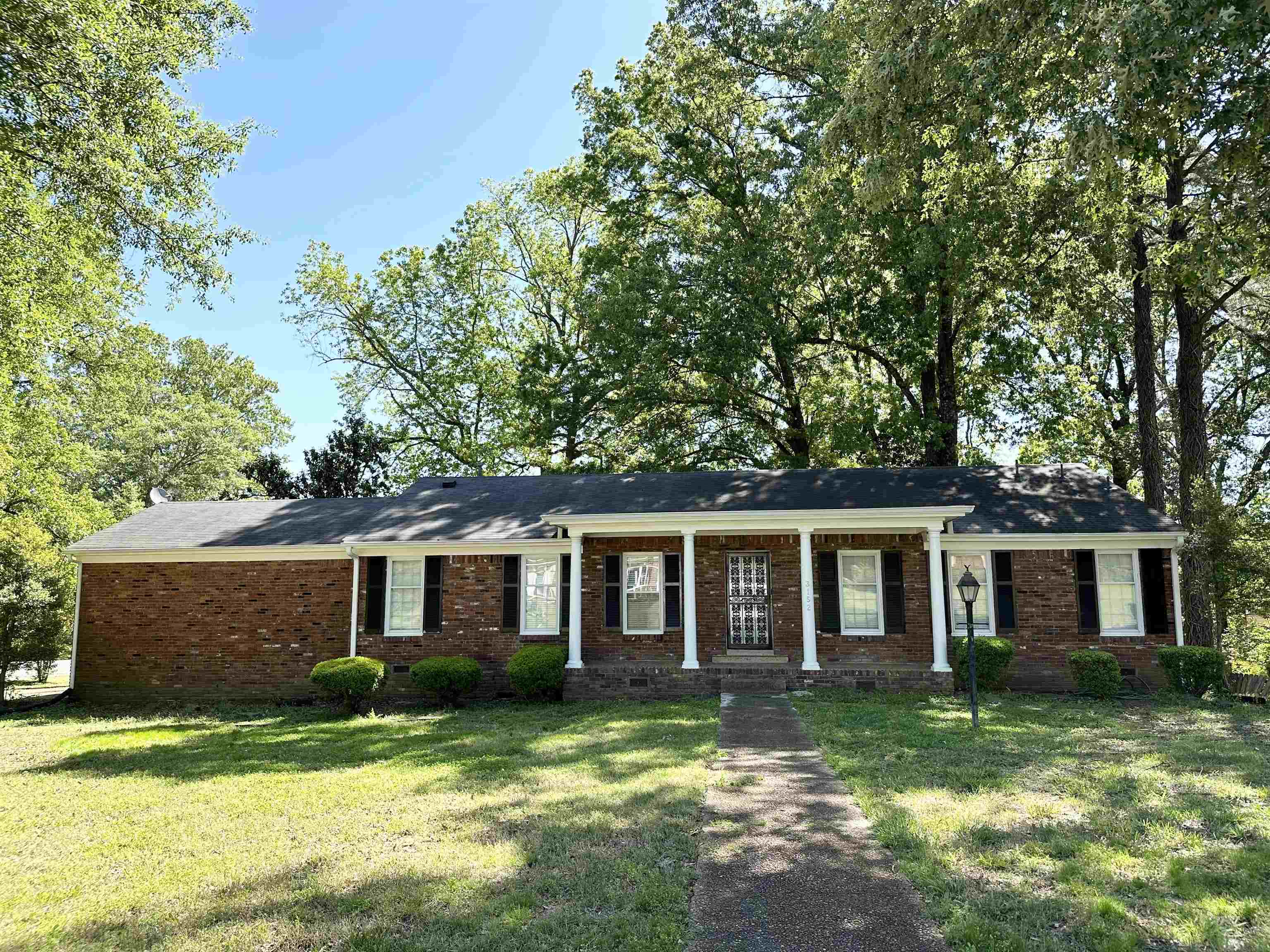 Property Photo:  3152 Glenfinnan Rd  TN 38128 