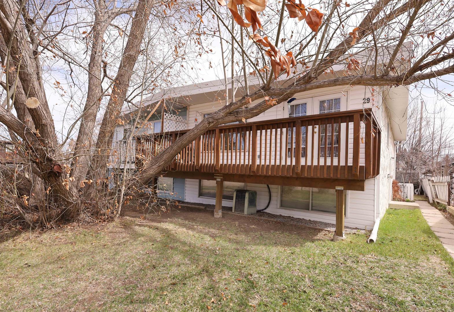 Photo de la propriété: 29 Westbrook Crescent AB T1R 0B9