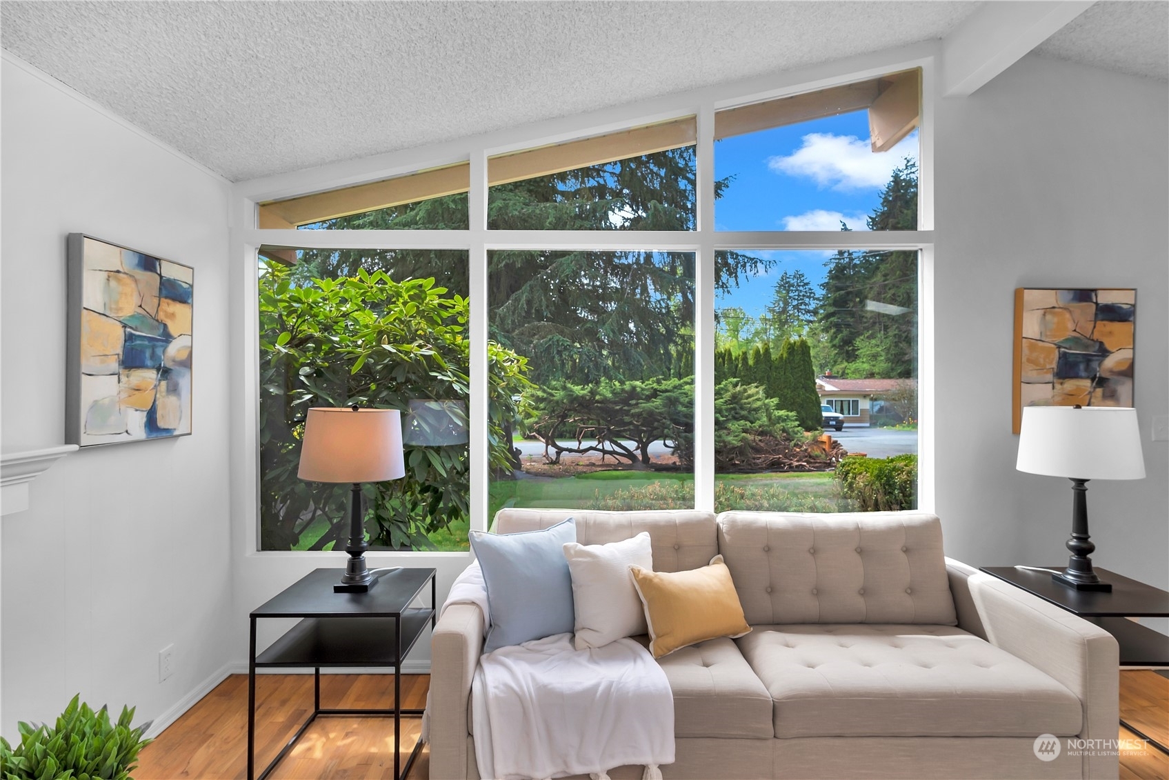 Property Photo: 1110 NE 152nd Street WA 98155