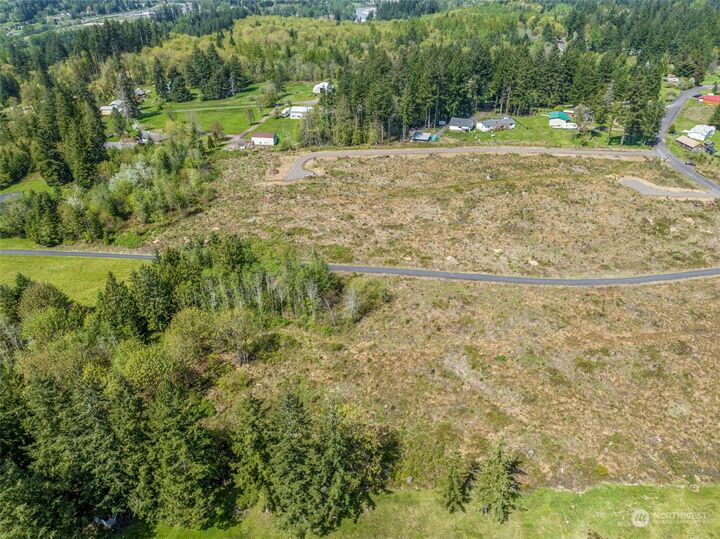 Property Photo:  208  Studebaker Spur 3  WA 98611 