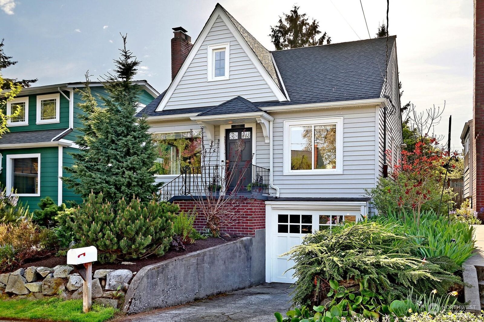 Property Photo: 7037 7th Avenue NW WA 98117