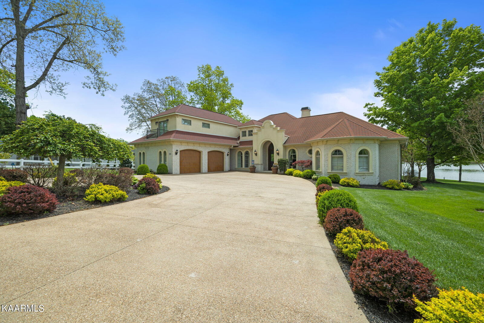 Property Photo: 5029 Shoshone Loop TN 38572