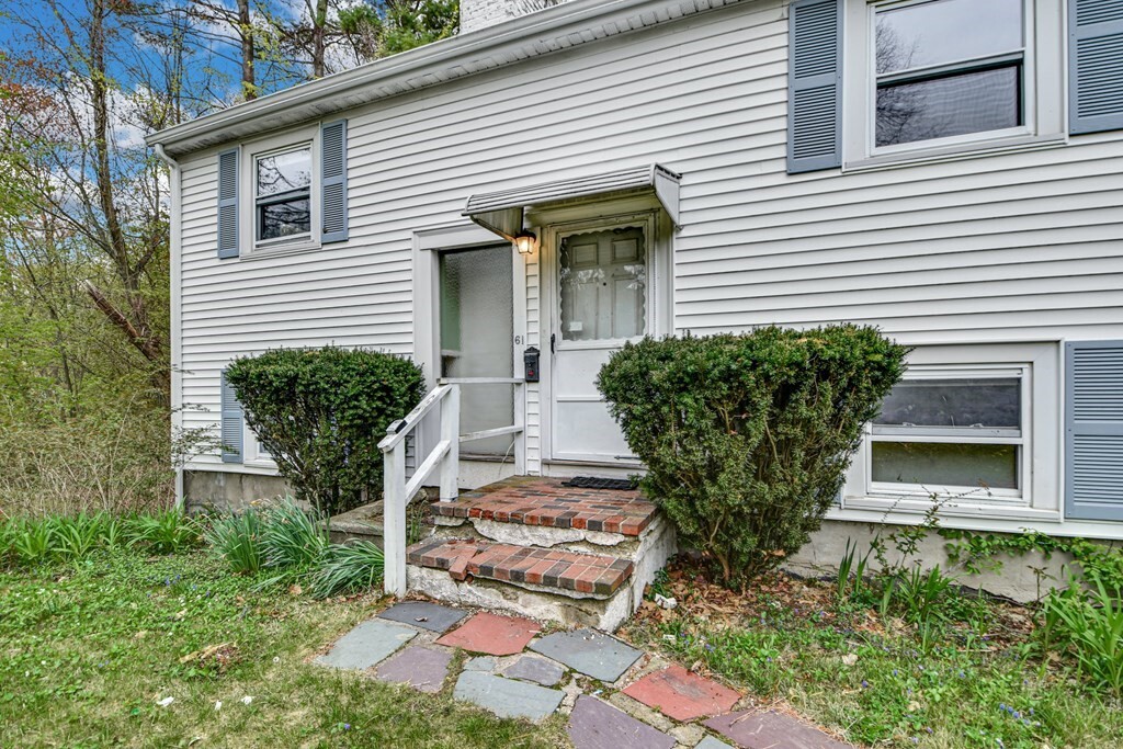 Property Photo:  61 Winslow Road  MA 01867 