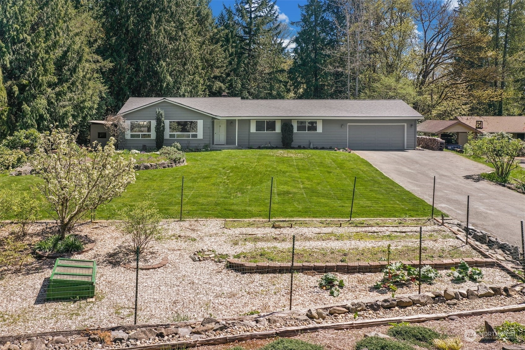 Property Photo:  7704 211th Avenue NE  WA 98053 