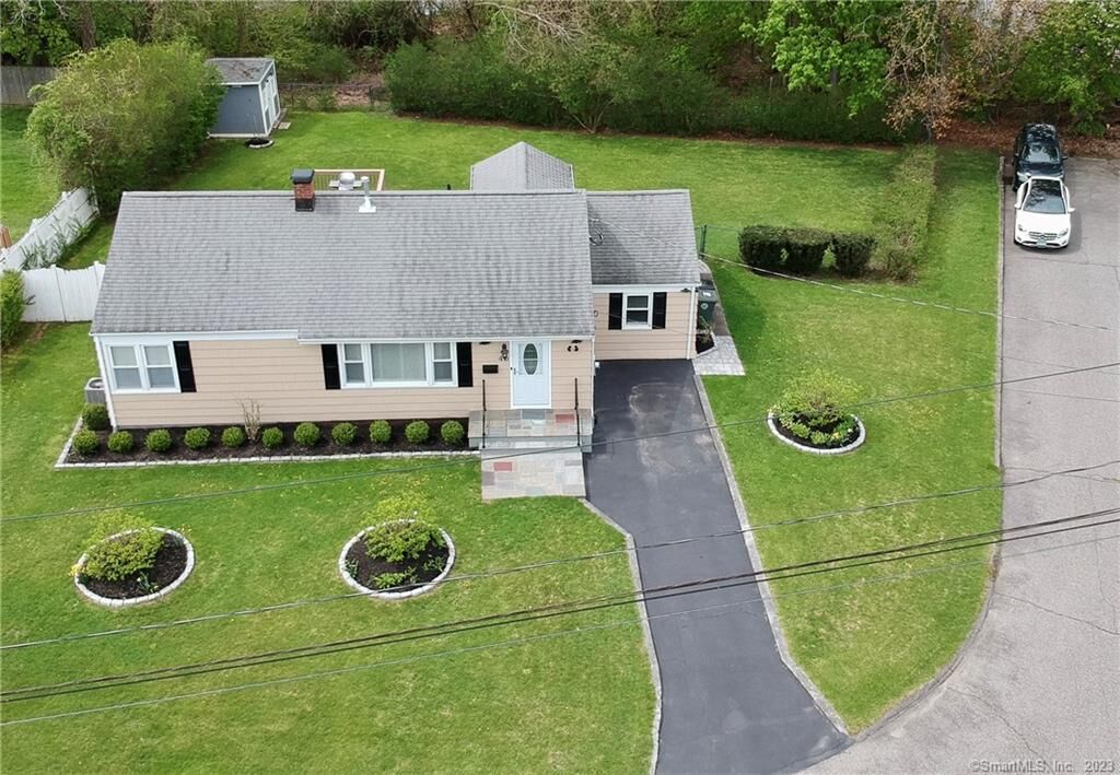 Property Photo:  46 Lucille Drive  CT 06460 