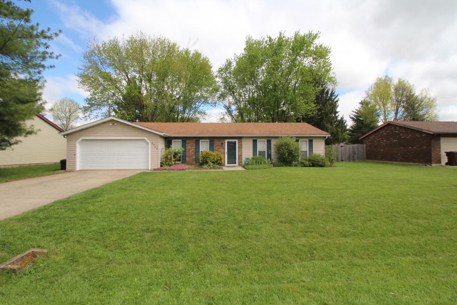 Property Photo:  2722 Broshear Dr  OH 45013 