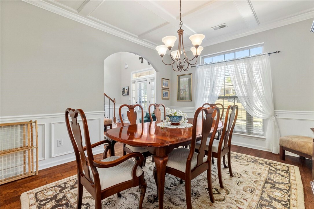 Property Photo: 2906 Stillwood Way AL 36804