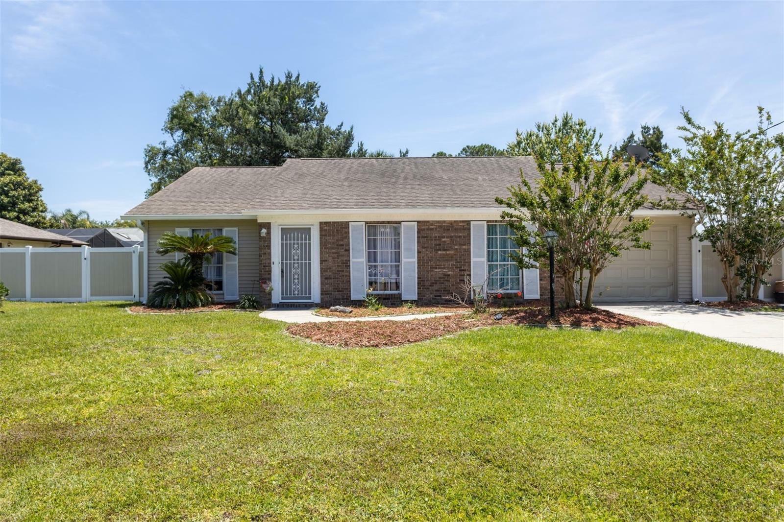 Property Photo:  35 Forest Hill Drive  FL 32137 