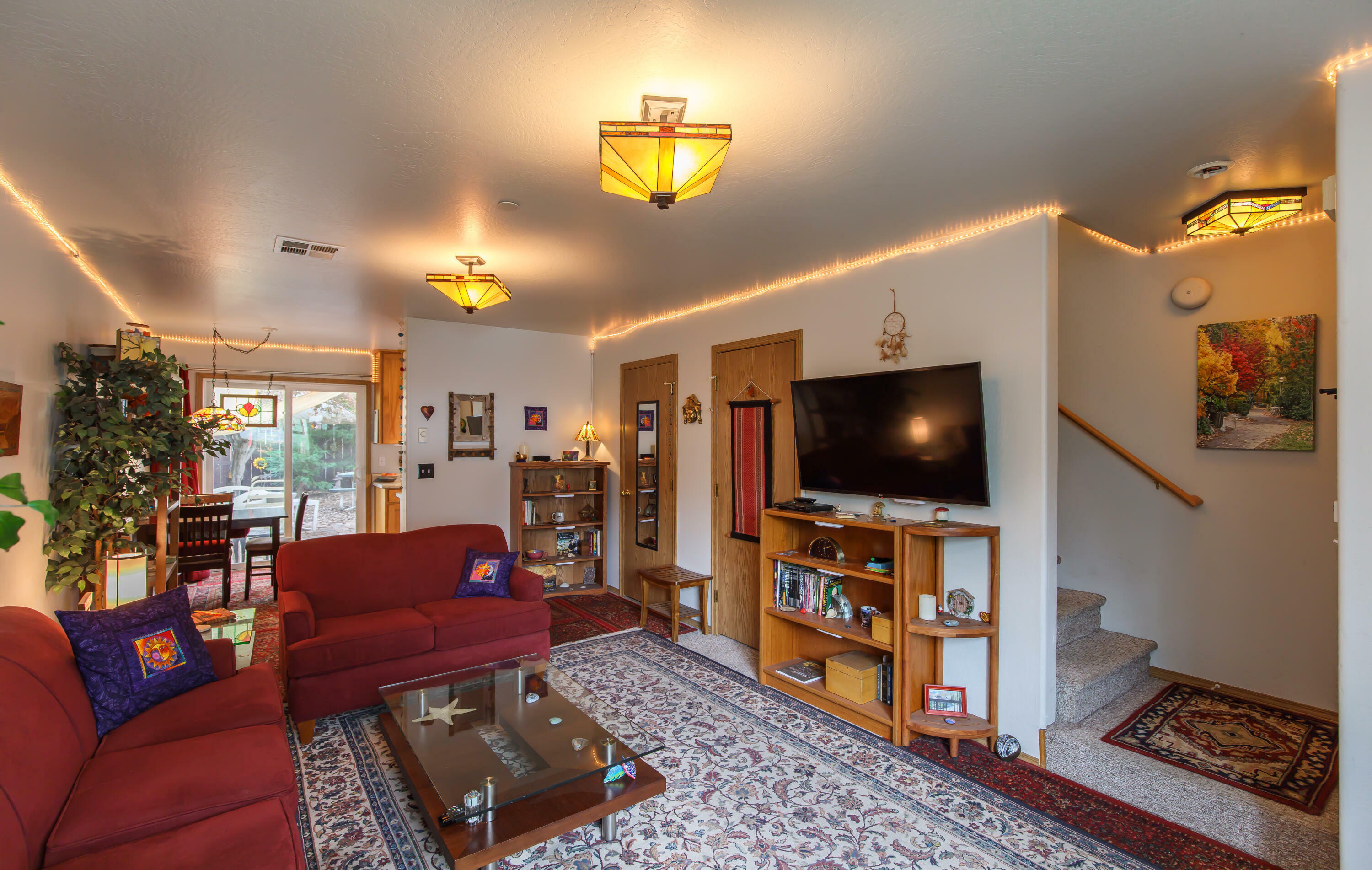 Property Photo: 61 California Street OR 97520