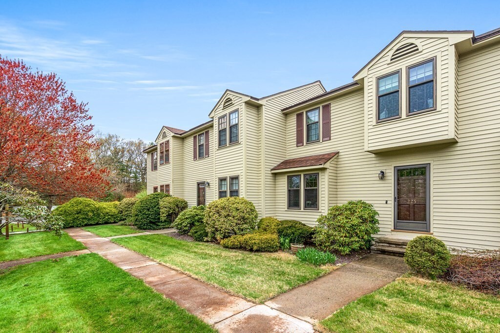 Property Photo: 225 Apache Way 225 MA 01876