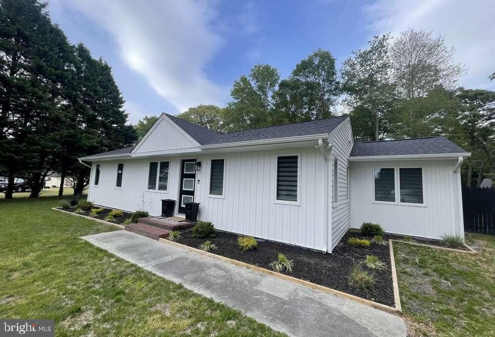 Property Photo: 303 Ellendale Circle MD 21804