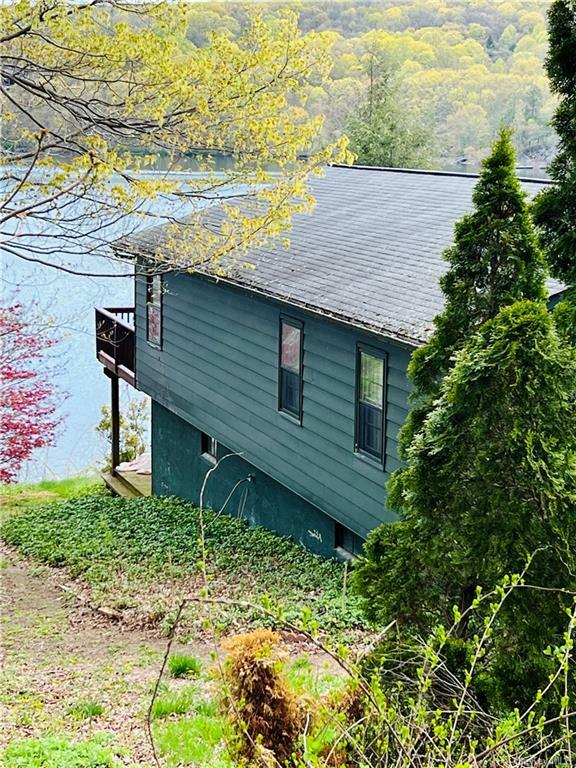 Property Photo: 14 Lakeview Drive NY 12531