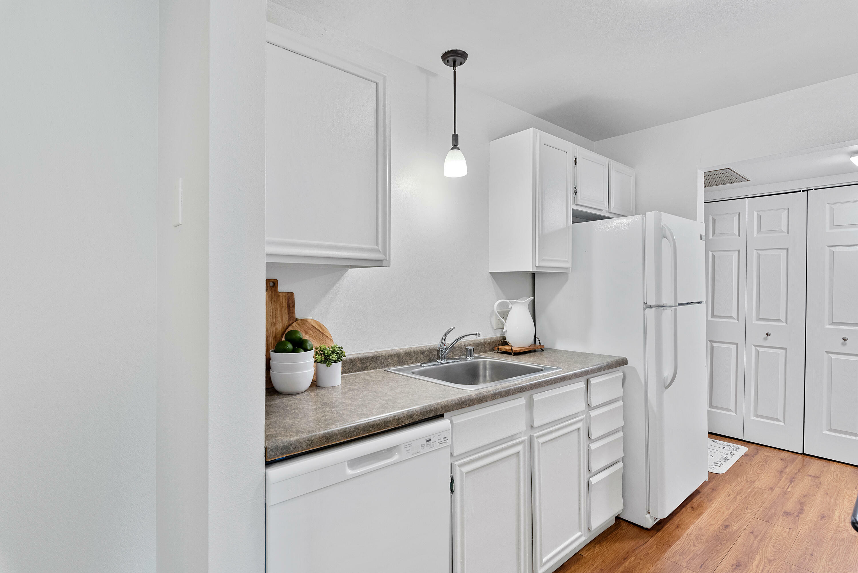 Property Photo: 5253 N Lovers Lane Rd 216 WI 53225