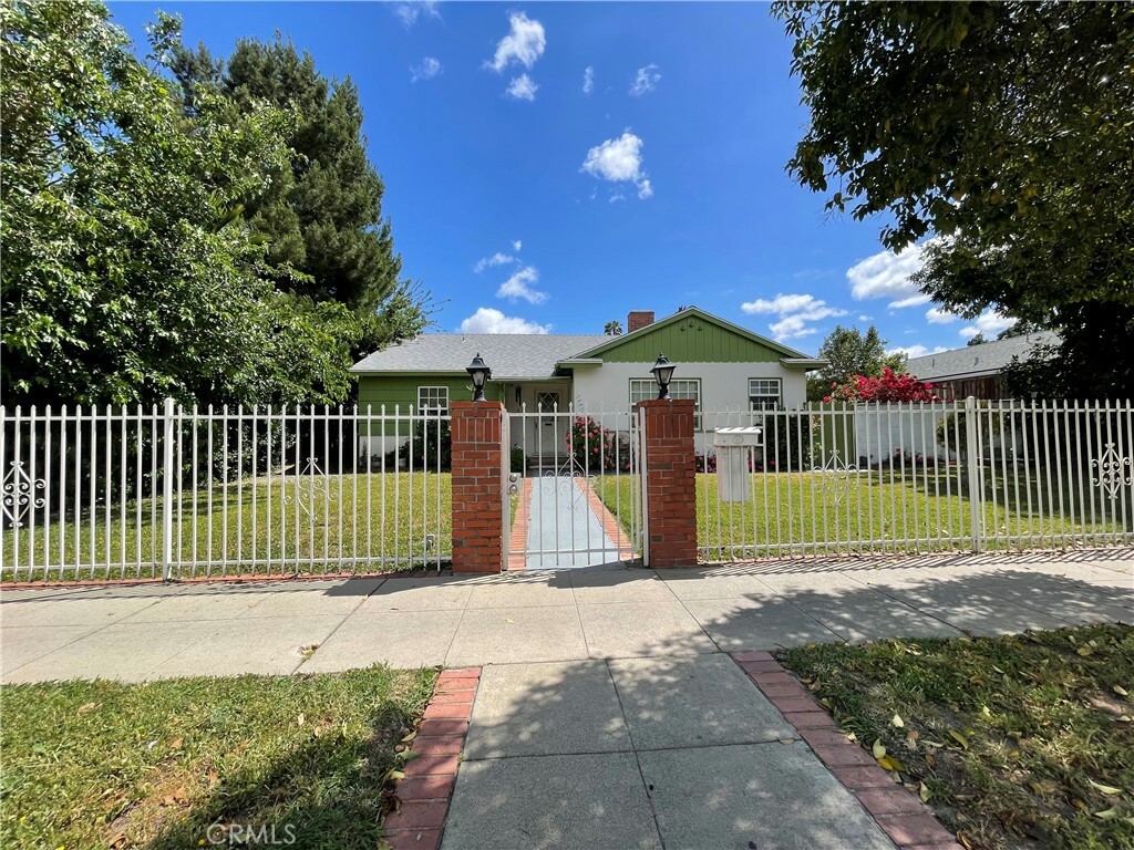 Property Photo:  20428 Roscoe Boulevard  CA 91306 