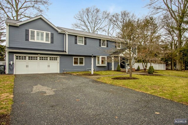 32 Deal Street  Harrington Park NJ 07640 photo