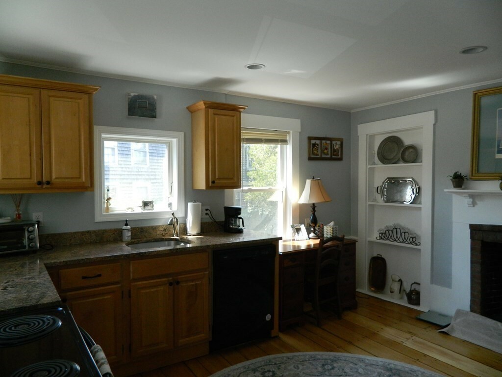 Property Photo:  284 Washington St 3  MA 01945 