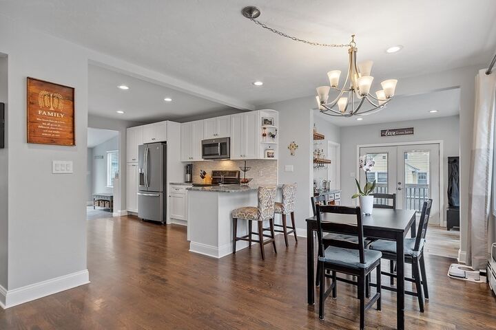 Property Photo:  2 Pleasant St  MA 01862 