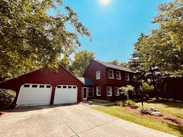 Property Photo: 2831 Brentwood Court IN 47374