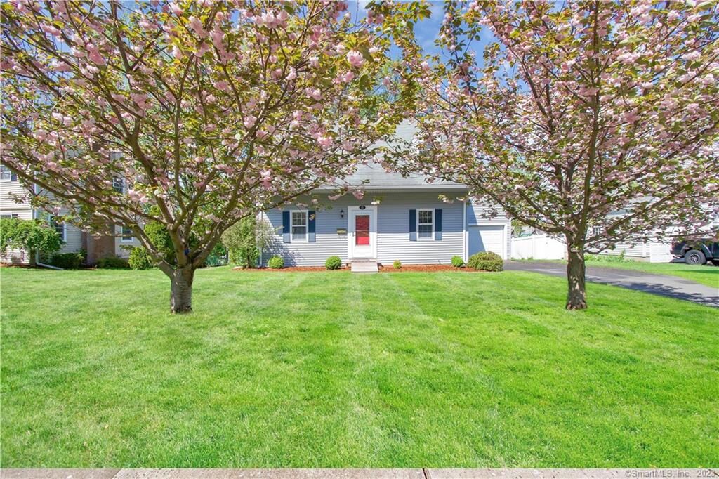 Property Photo: 11 Gifford Road CT 06119
