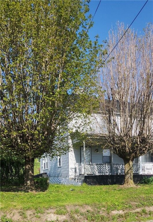 Property Photo: 499 Filbert Orient Road PA 15468