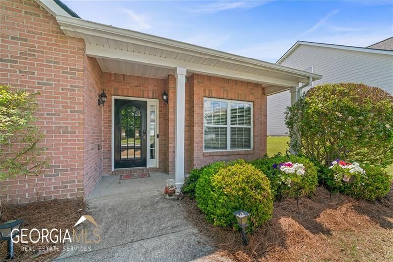 Property Photo:  310 Blackwood Lane  GA 30024 