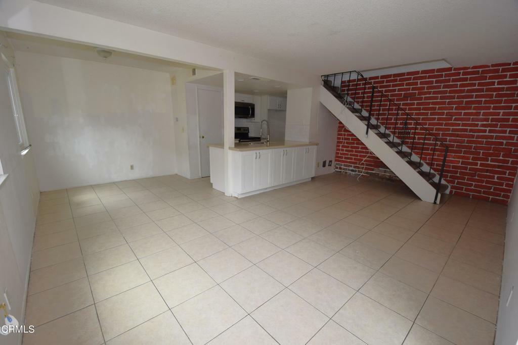 Property Photo:  1681 Calle Zafiro  CA 91320 