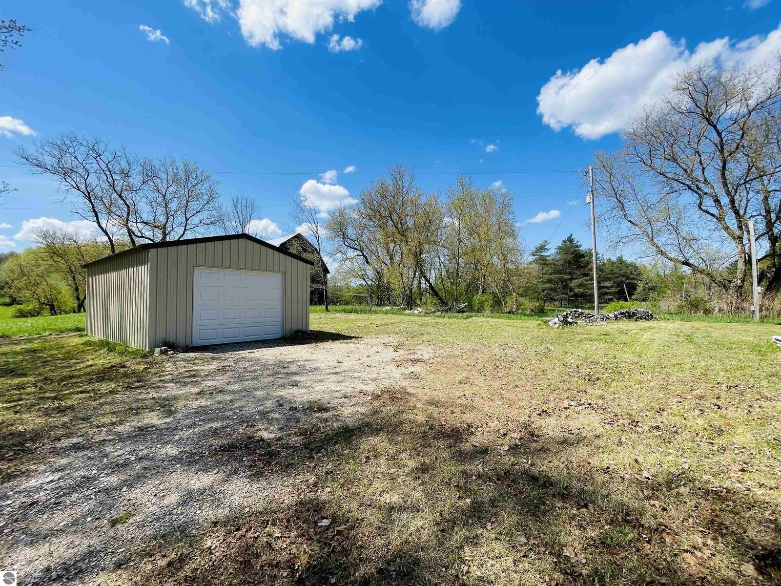 Property Photo:  4505 E 12 1/2 Road  MI 49663 