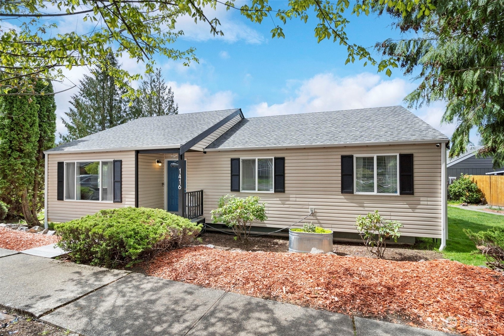 Property Photo:  1416 128th Drive NE 8B  WA 98258 
