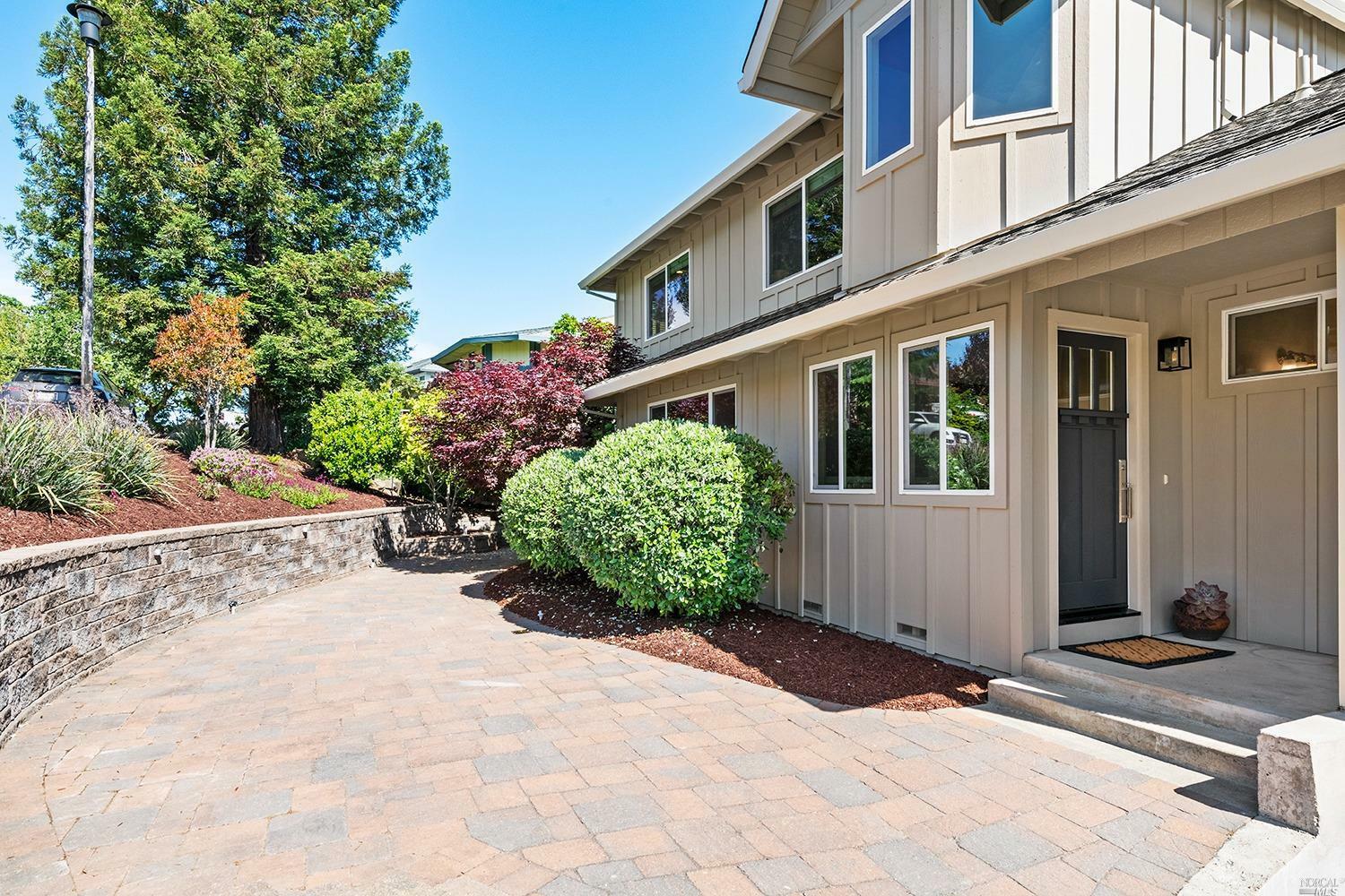 Property Photo: 848 March Avenue CA 95448
