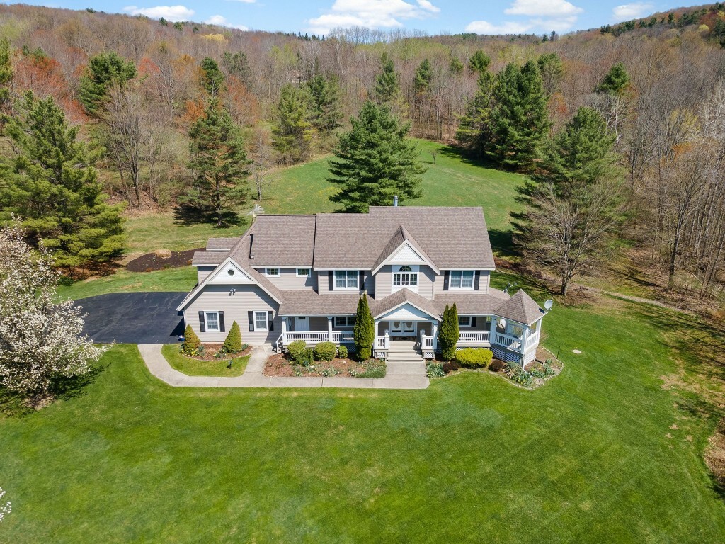 284 Foster Road  Vestal NY 13850 photo