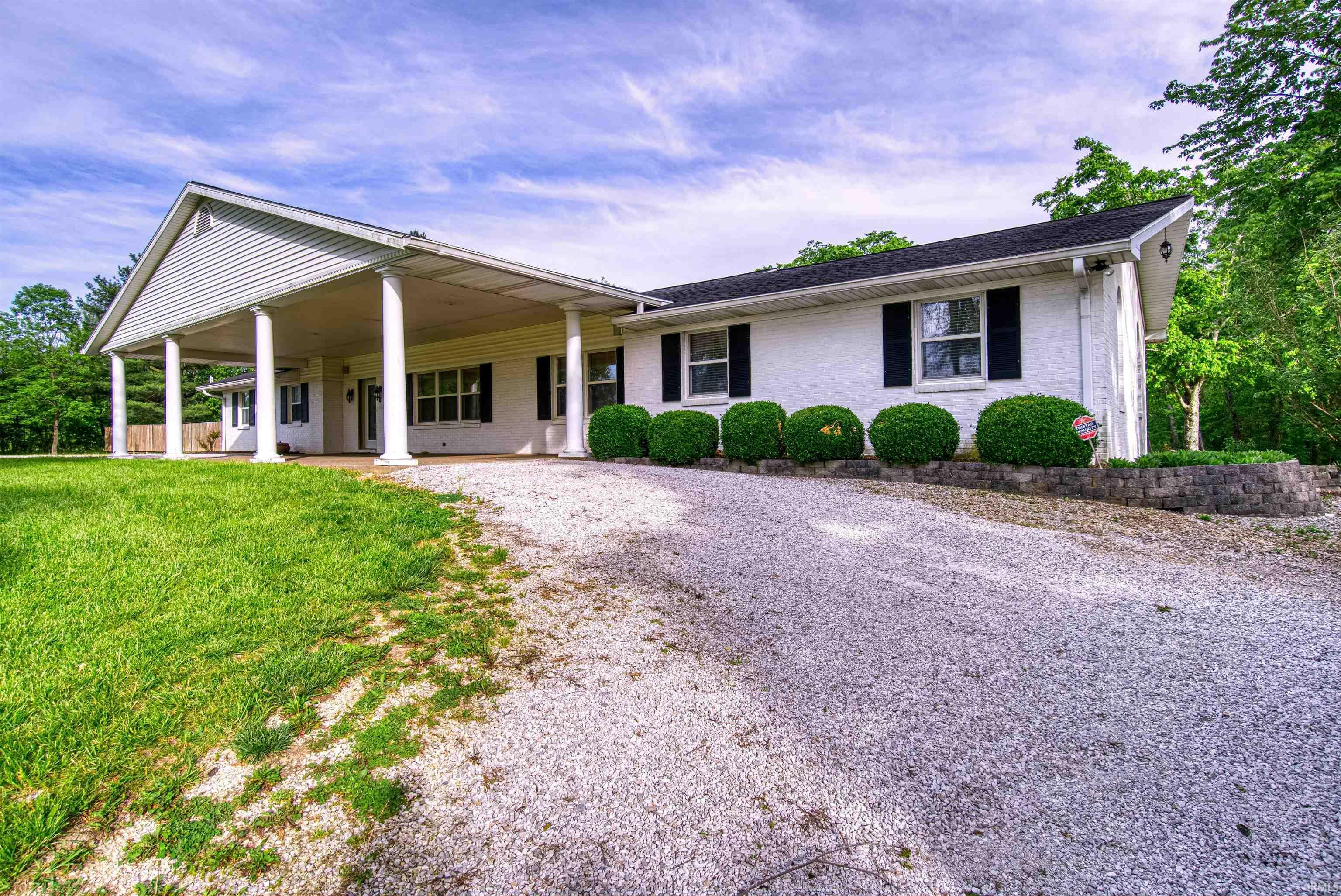 Property Photo:  2277 E State Route 62 Road  IN 47601-9612 