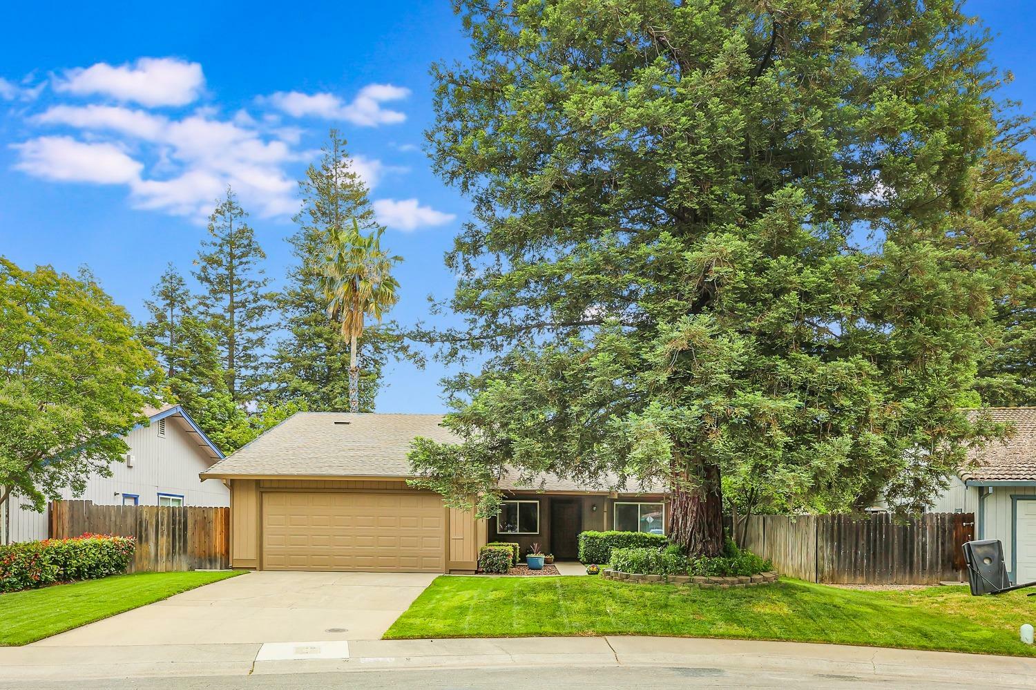 Property Photo: 8776 Brigham Way CA 95826