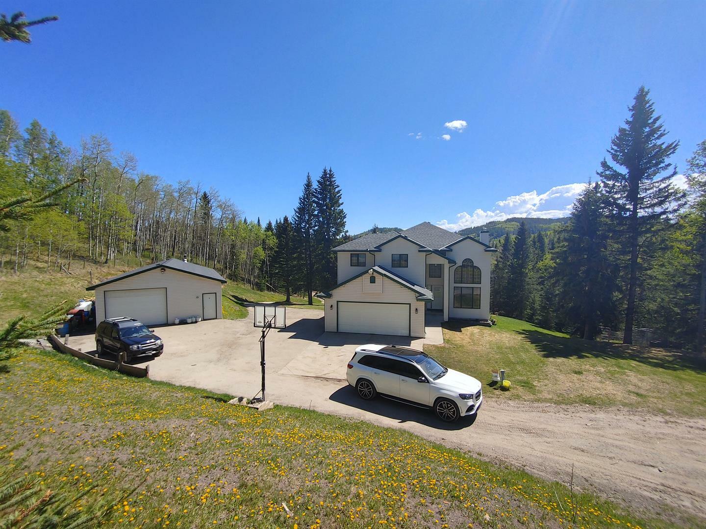 Property Photo: 352256 242 Avenue W AB T0L 0K0