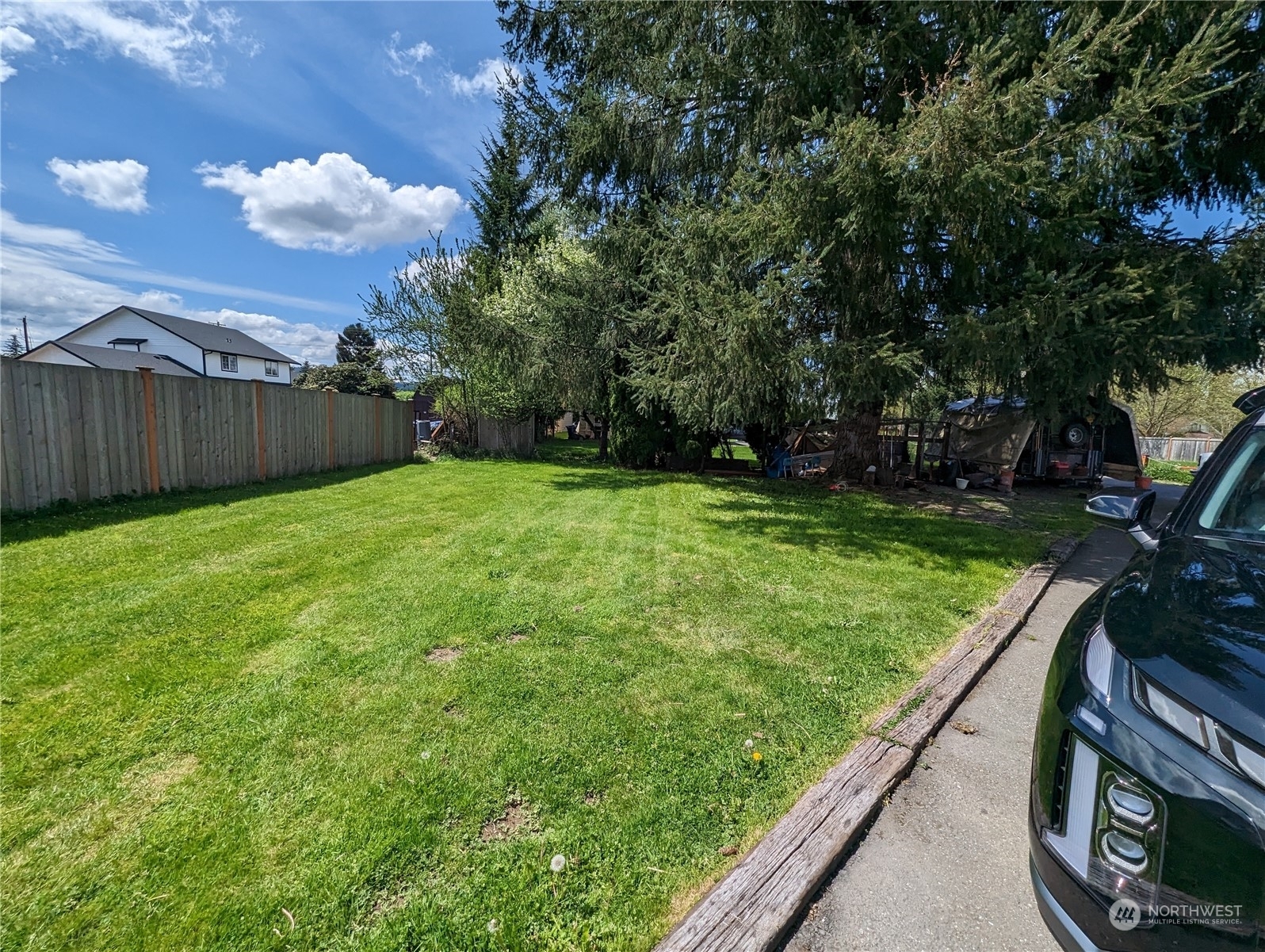 Property Photo:  15625 179th Avenue SE B  WA 98272 