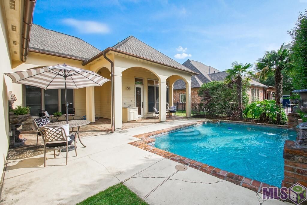 Property Photo:  40171 Pelican Point Pkwy  LA 70737 