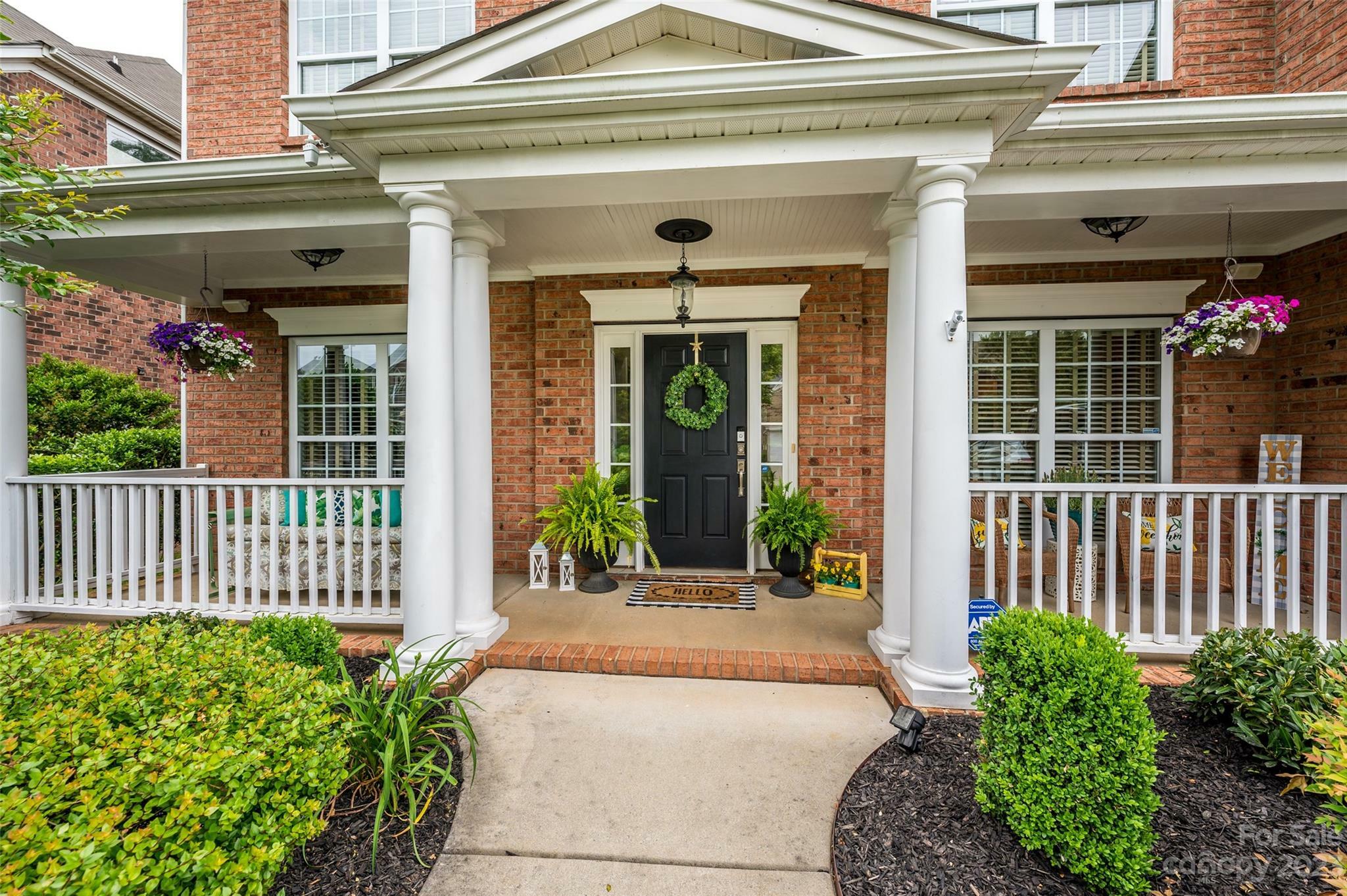 Property Photo: 2621 Twinberry Lane NC 28173