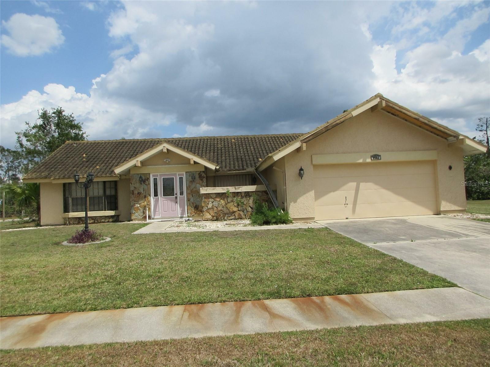 Property Photo:  5281 Eden Court  FL 34287 