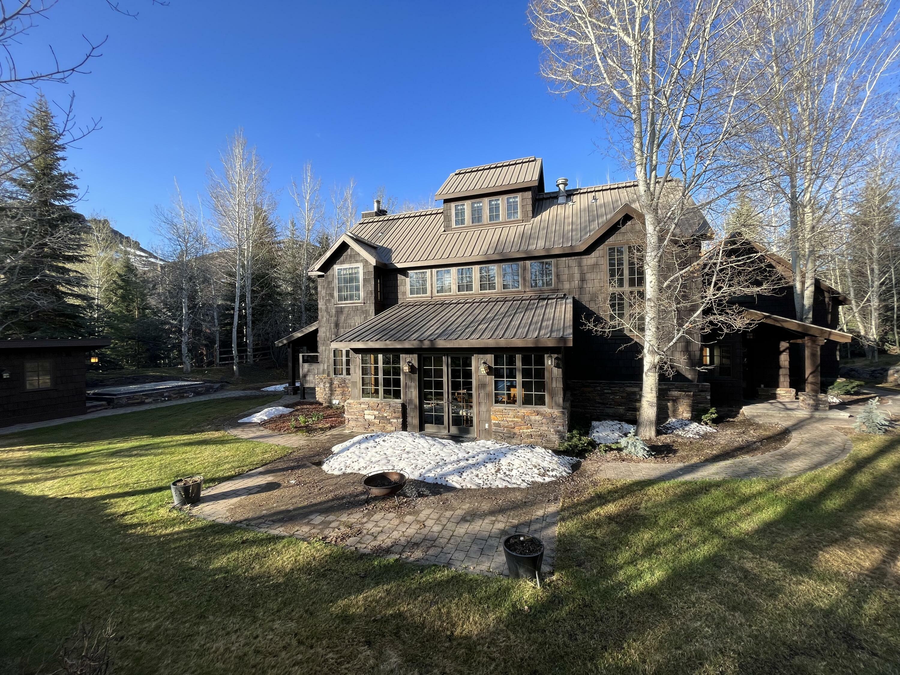 Property Photo: 113 Alpine Dr ID 83340
