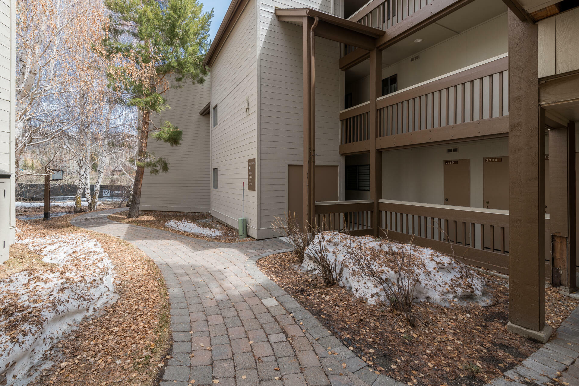 Property Photo:  2384 Indian Springs Condo Dr  ID 83353 