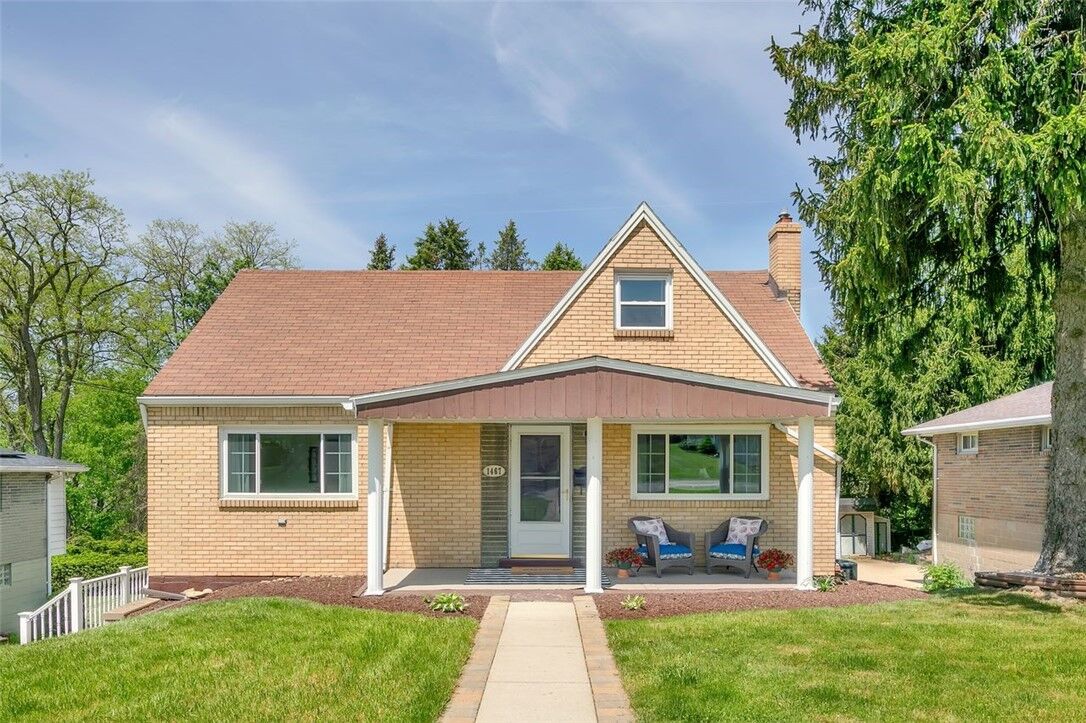 Property Photo:  1467 Madden Dr  PA 15146 