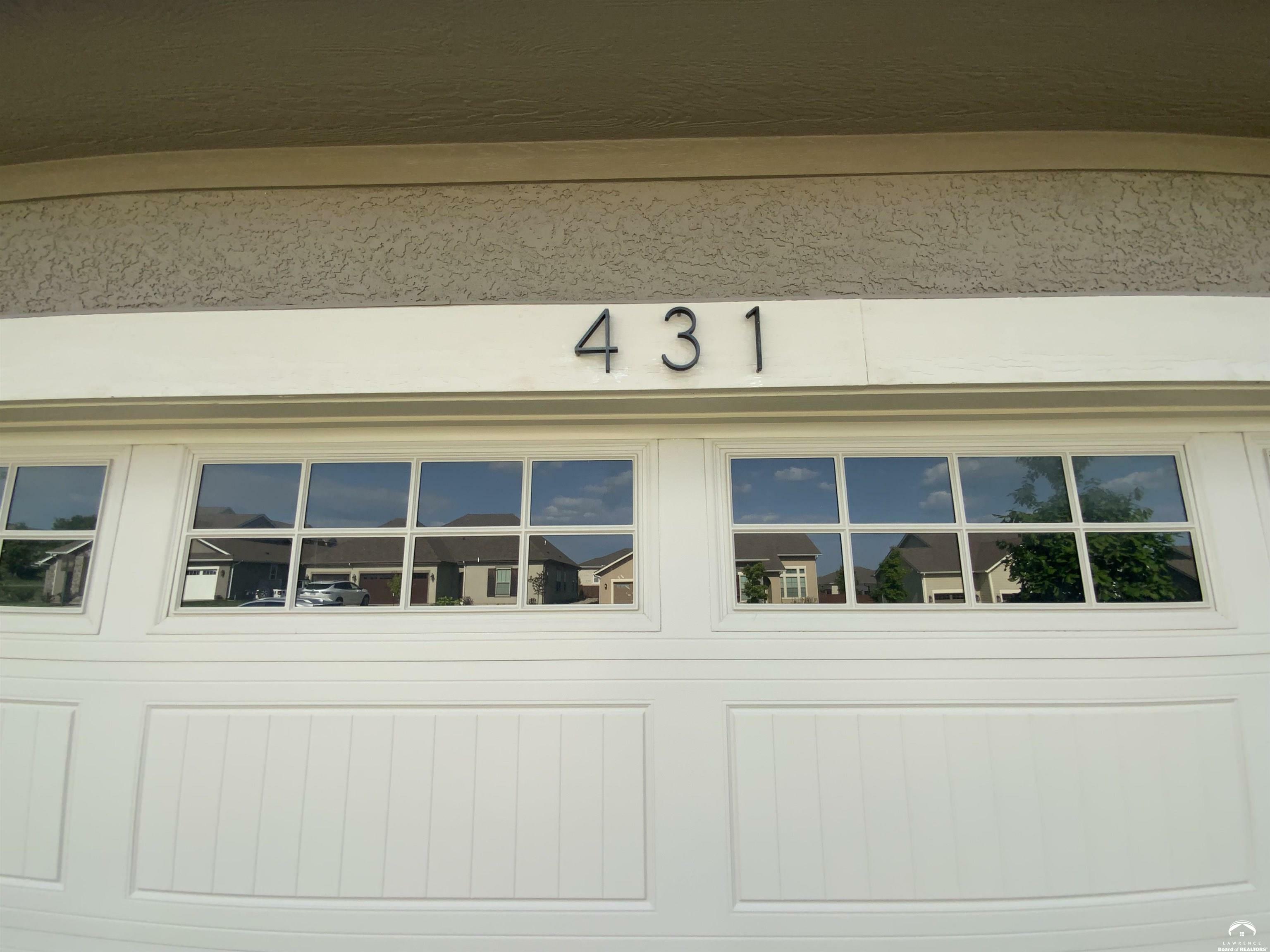 Property Photo:  431 Stoneridge Drive  KS 66049 