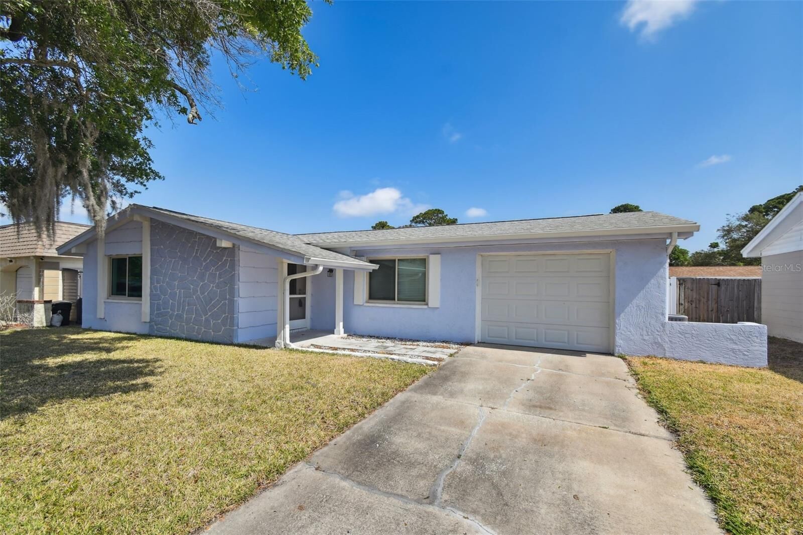 Property Photo: 3907 Claremont Drive FL 34652