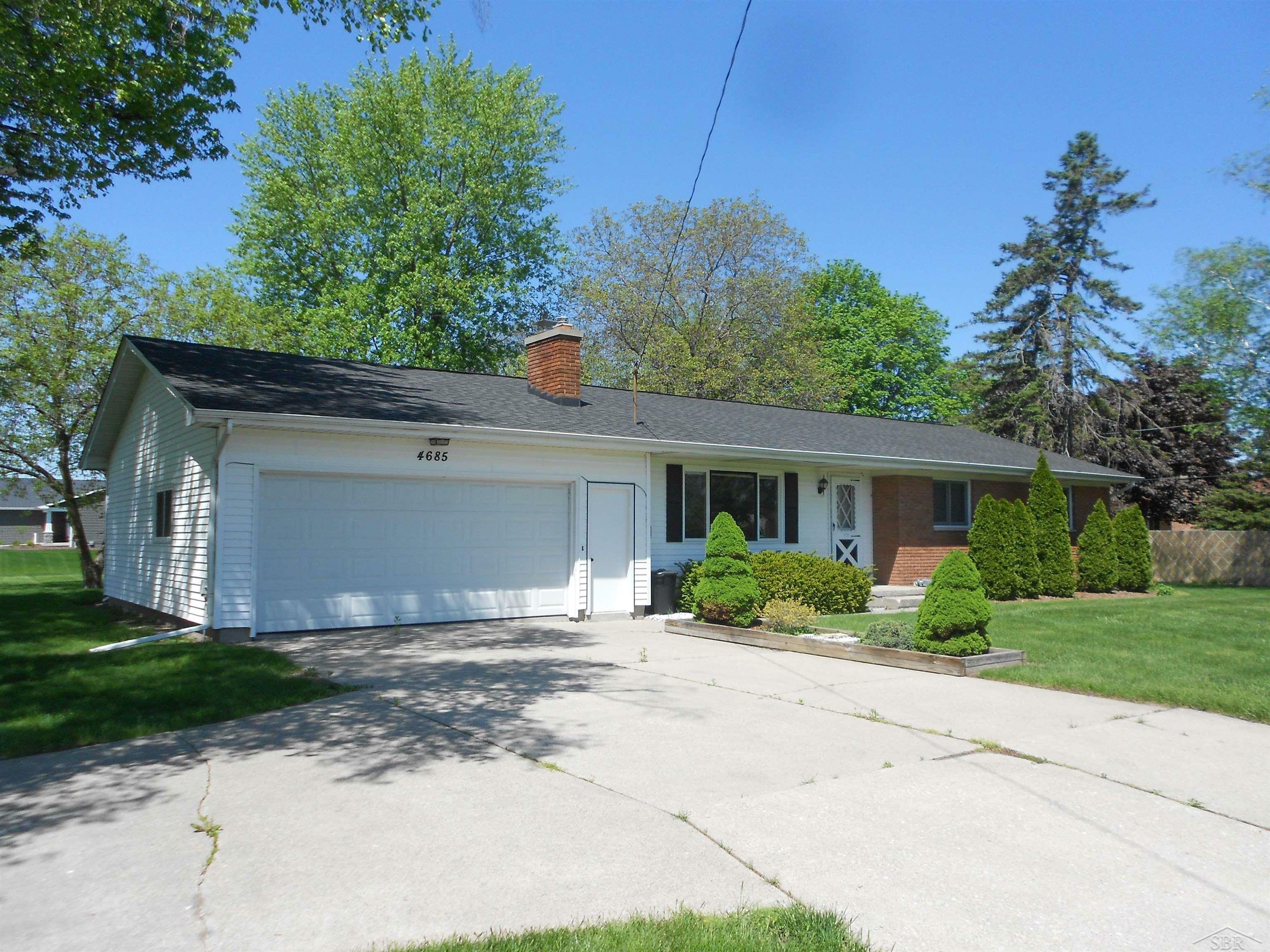 Property Photo:  4685 Mackinaw  MI 48603 