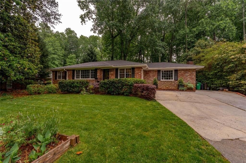 Property Photo:  1747 Remington Road  GA 30341 