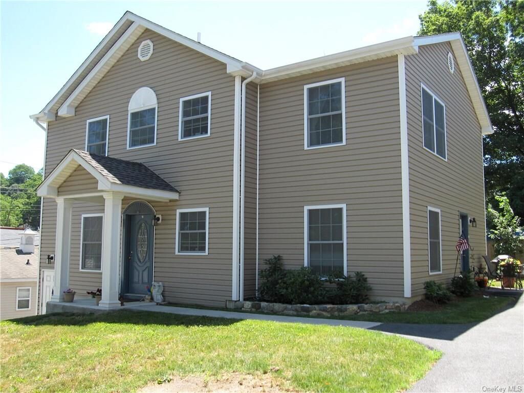 Property Photo:  914 S Lake Boulevard A2  NY 10541 