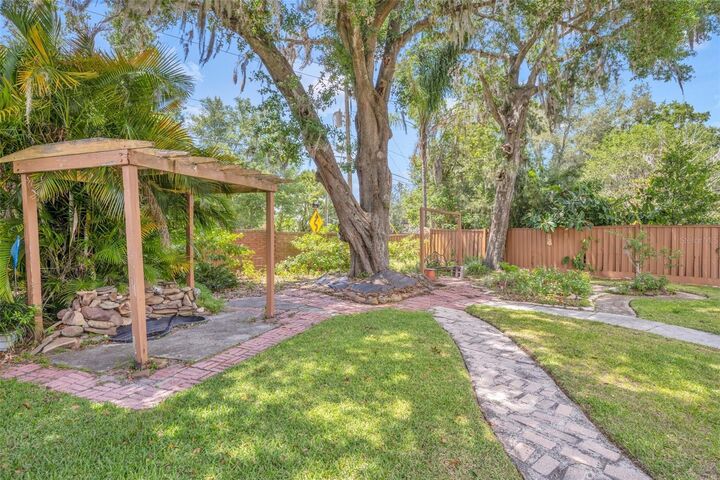 Property Photo: 1408 Auburn Green Loop FL 32792