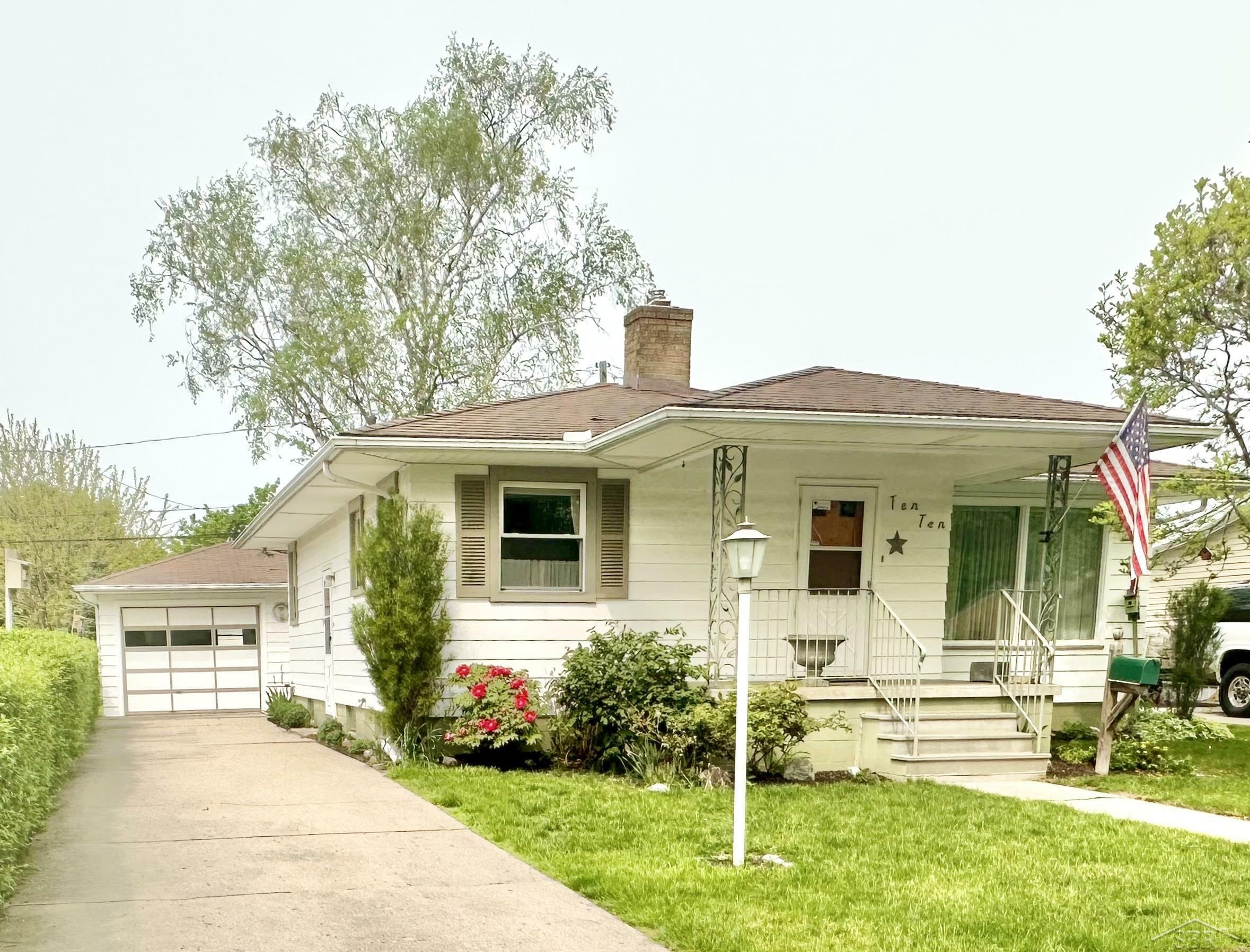 Property Photo: 1010 Harold MI 48708