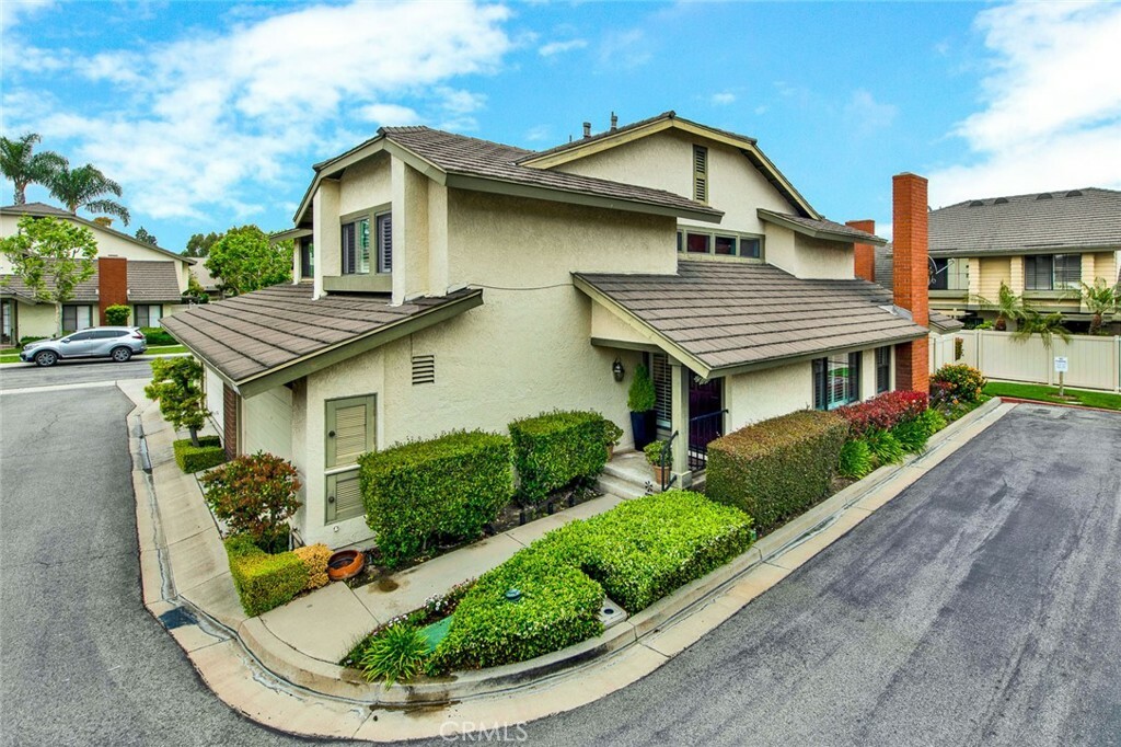Property Photo: 18158 Rustic Court CA 92708