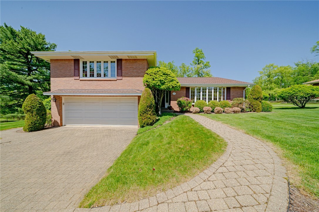 Property Photo: 12249 Linshan Dr PA 15642