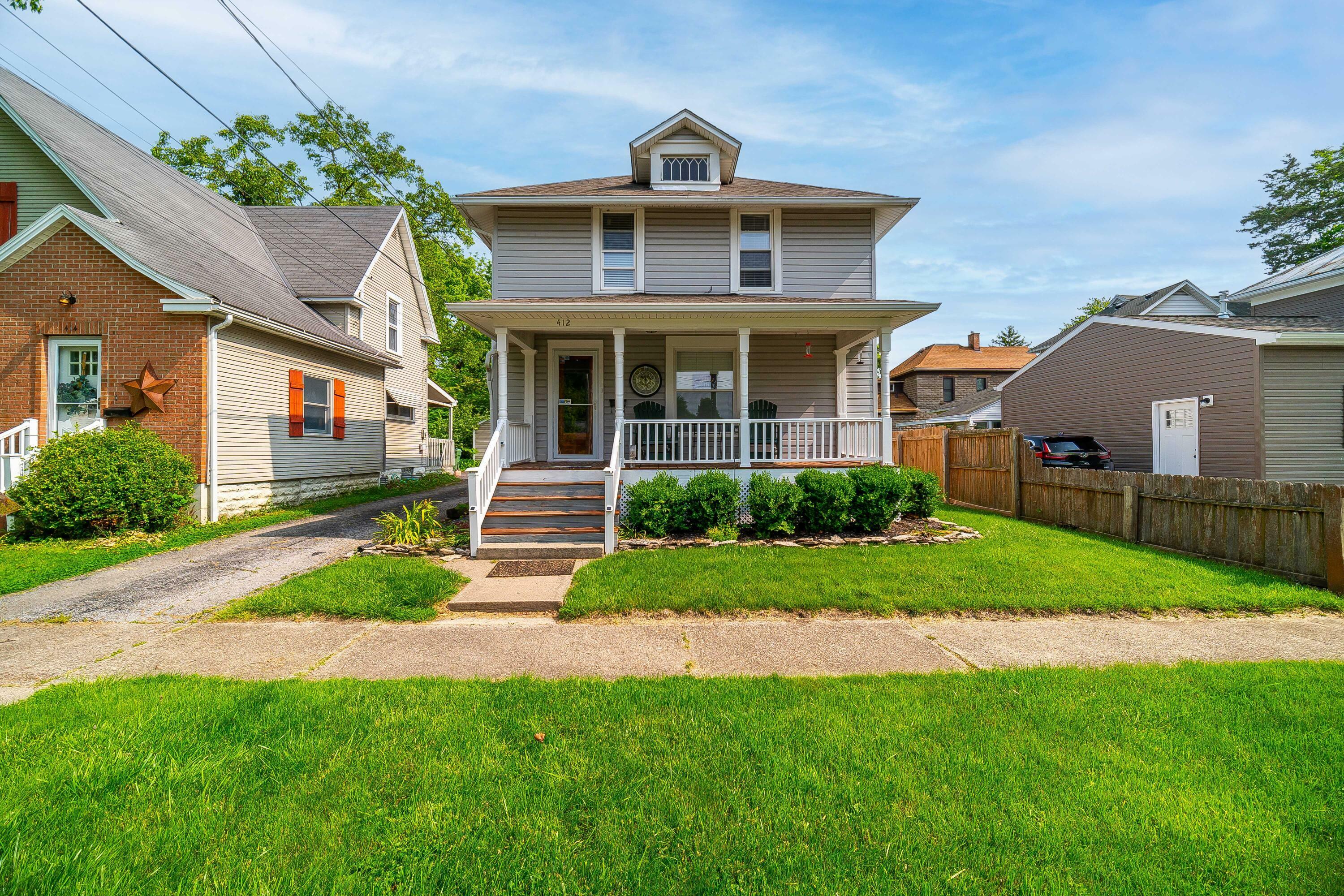 Property Photo: 412 W 6th Street OH 43040
